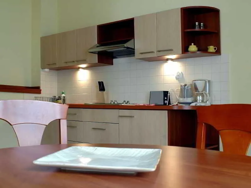 アパート Apartamenty Rentalent Szpitalna 34 クラクフ